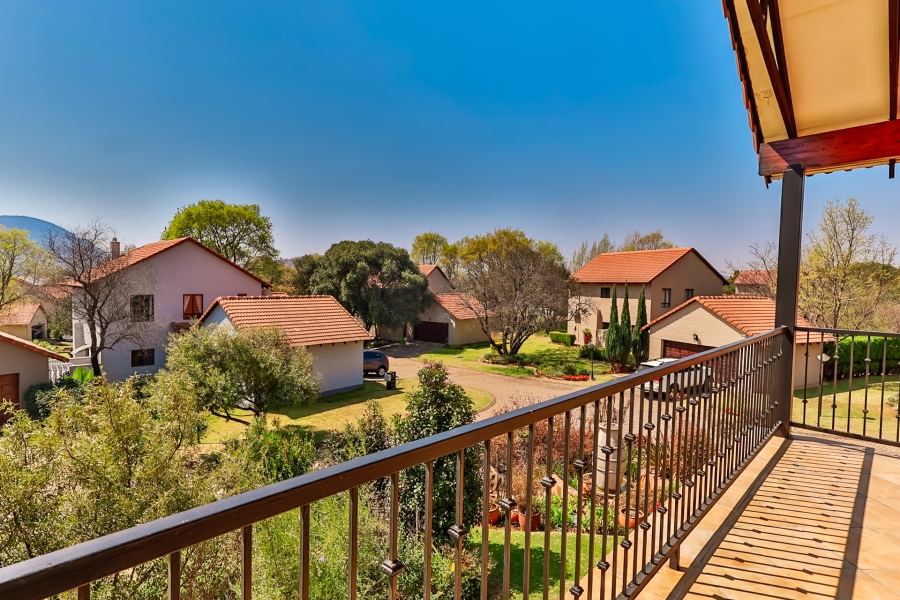 4 Bedroom Property for Sale in The Coves North West